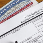 DHS pone fin a la extensión automática de las Autorizaciones de Empleo (EAD)